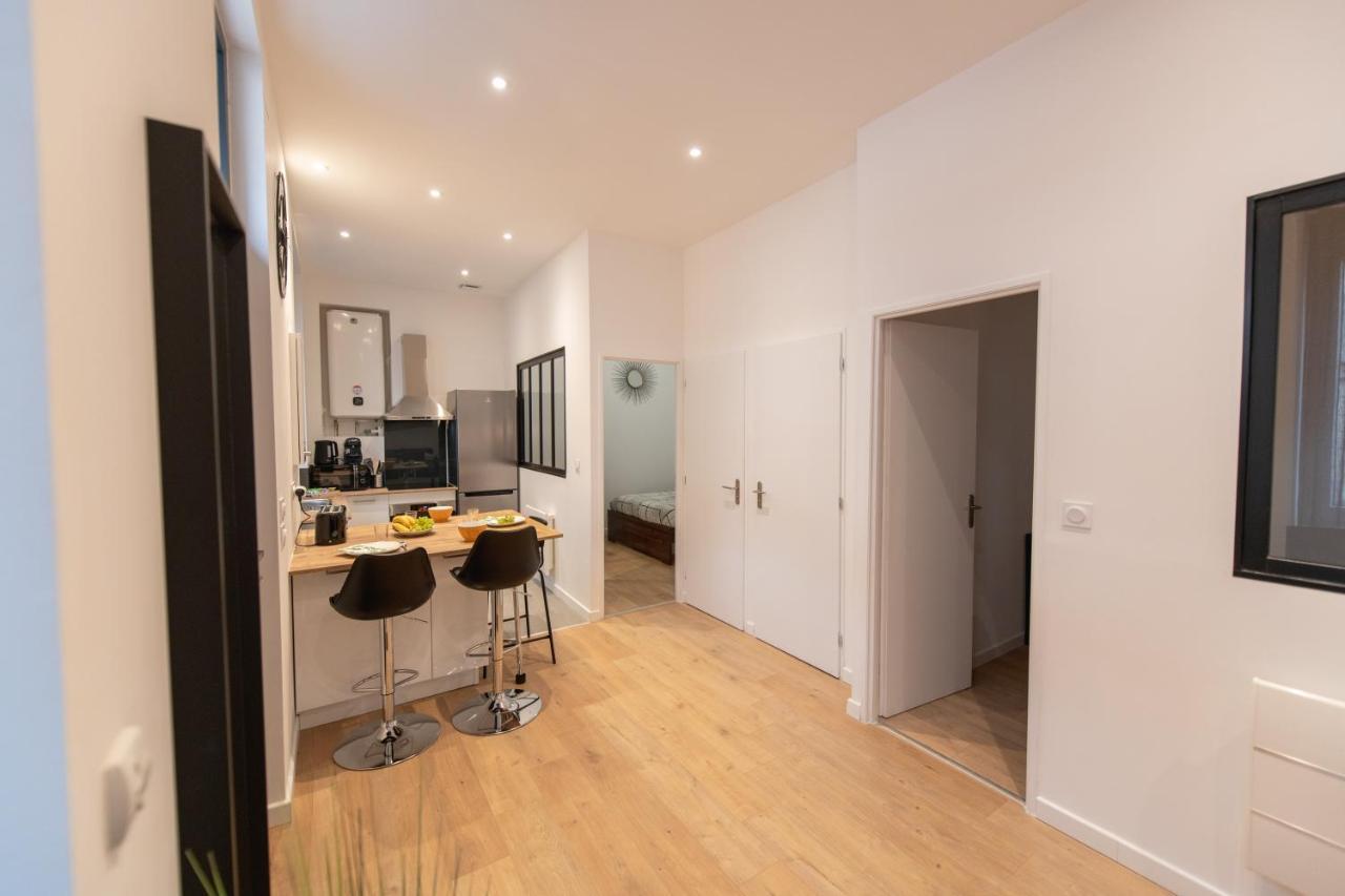 Kasa Loft Centre 2 - Wifi Et Tv - Confortable Et Stationnement Gratuit A Proximite Saint-Etienne  Exteriér fotografie
