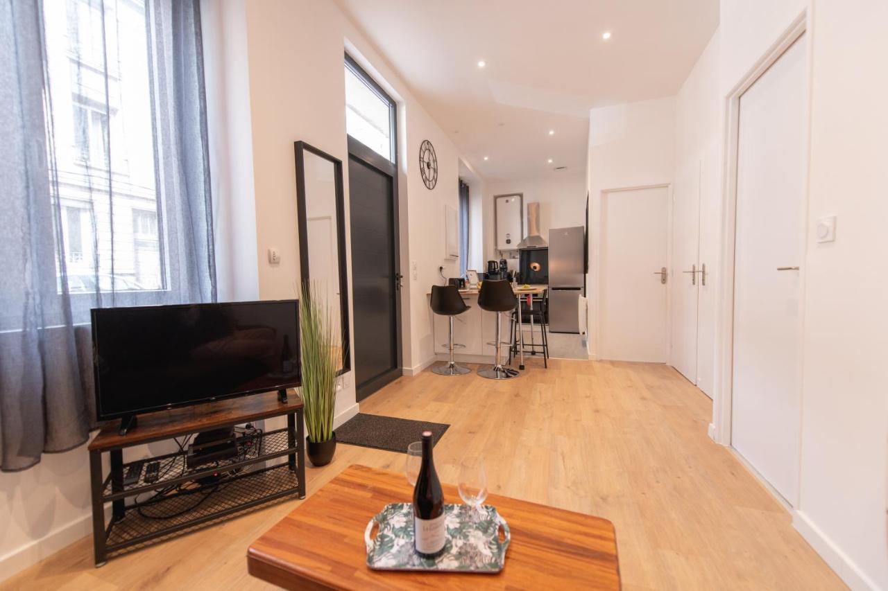 Kasa Loft Centre 2 - Wifi Et Tv - Confortable Et Stationnement Gratuit A Proximite Saint-Etienne  Exteriér fotografie